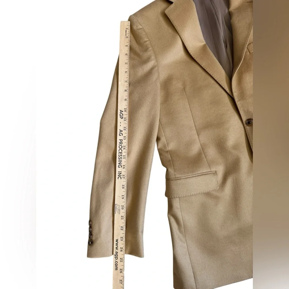 Saks Fifth Avenue 100% Cashmere Camel Sport Coat Blazer 42L Slim Fit Classic